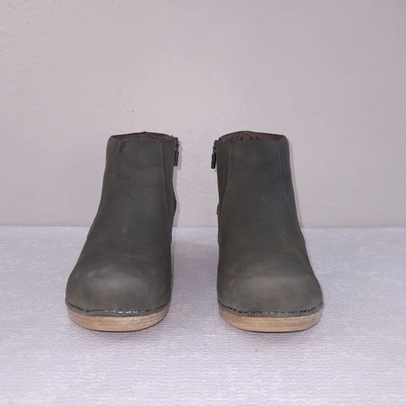 DANSKO Maria Nubuck Clogs Olive Greeb Ankle Boots - Picture 5 of 10